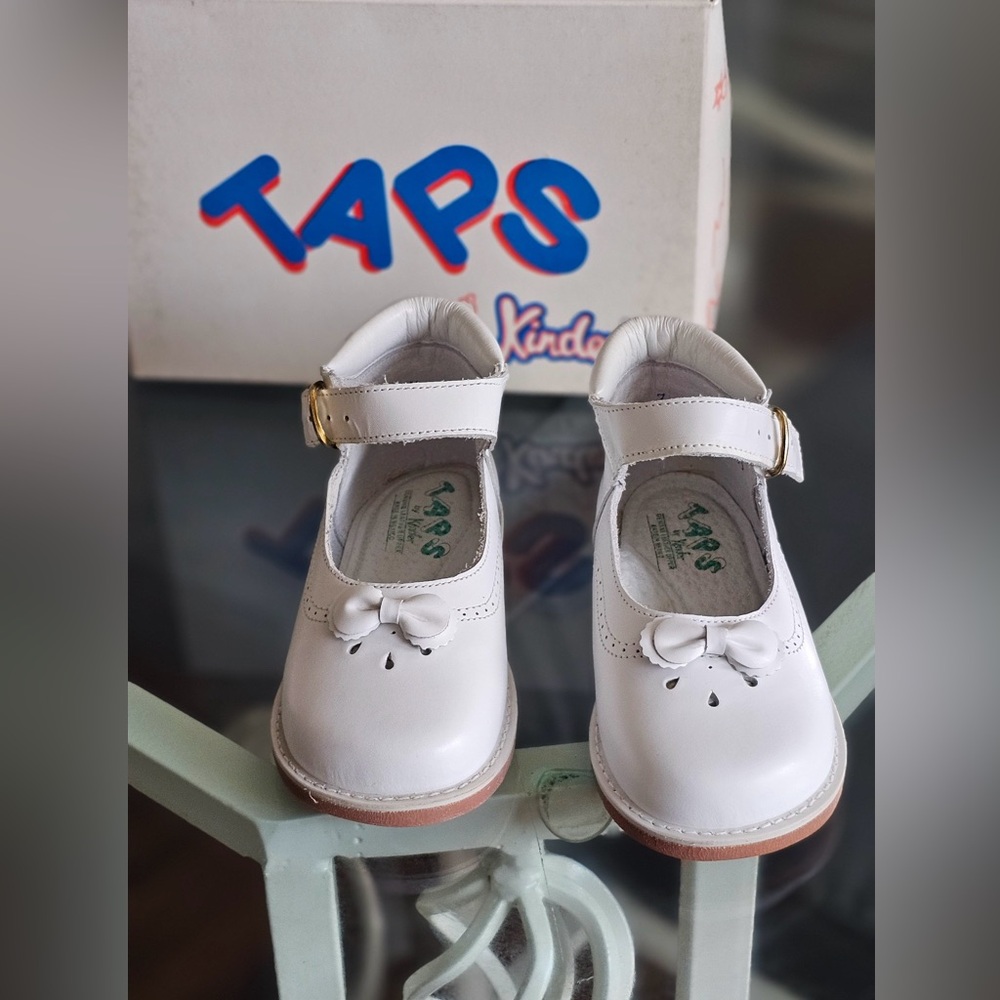 Leather shoe for toddler
